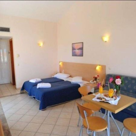 Thinalos Aparthotel Acharavi  Buitenkant foto