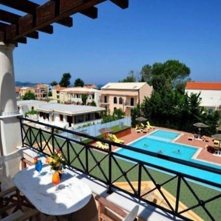 Thinalos Aparthotel Acharavi  Buitenkant foto