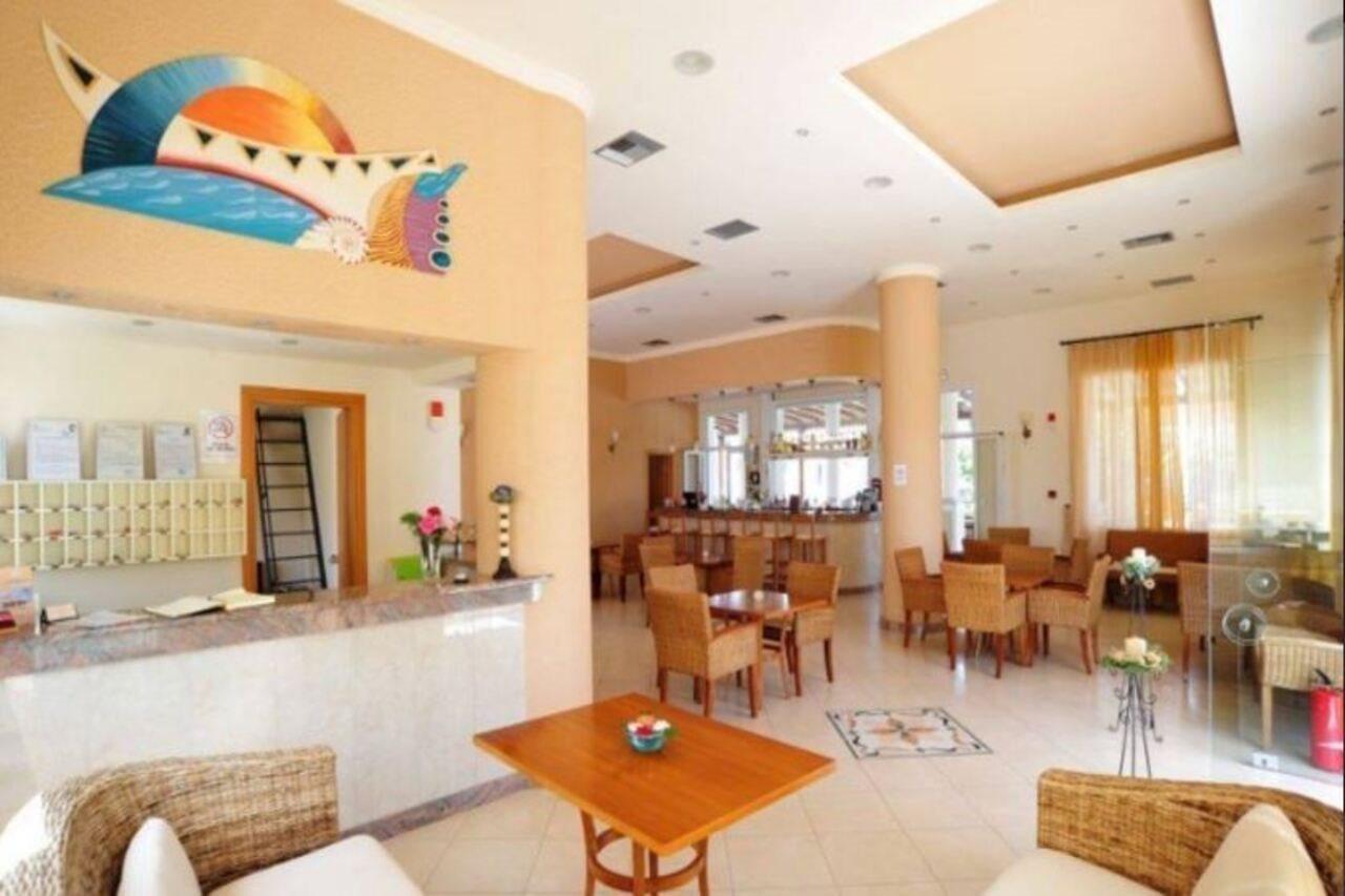 Thinalos Aparthotel Acharavi  Buitenkant foto