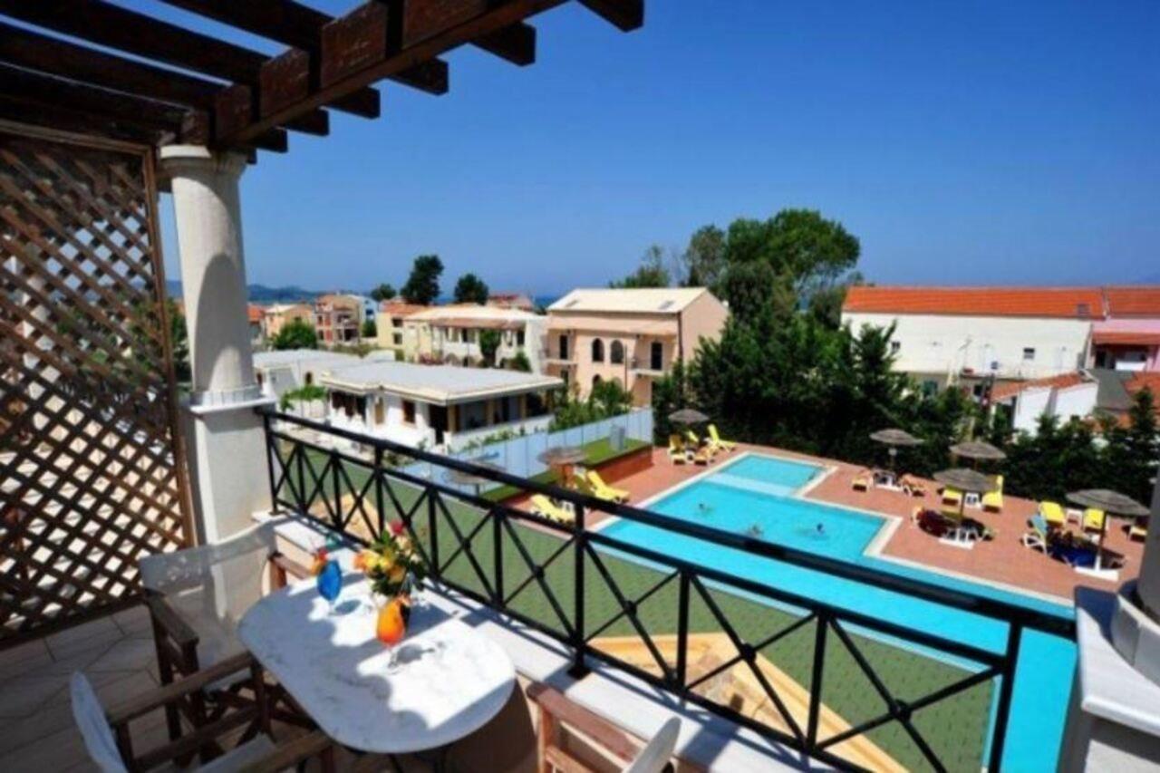 Thinalos Aparthotel Acharavi  Buitenkant foto