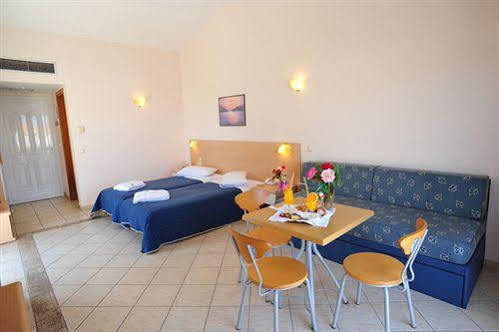 Thinalos Aparthotel Acharavi  Buitenkant foto